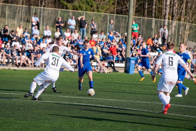 Pelikuva miehet edustus koips